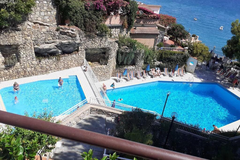 Conca Verde Appartamento Sul Mare Marina dʼMarina dʼAndora Buitenkant foto